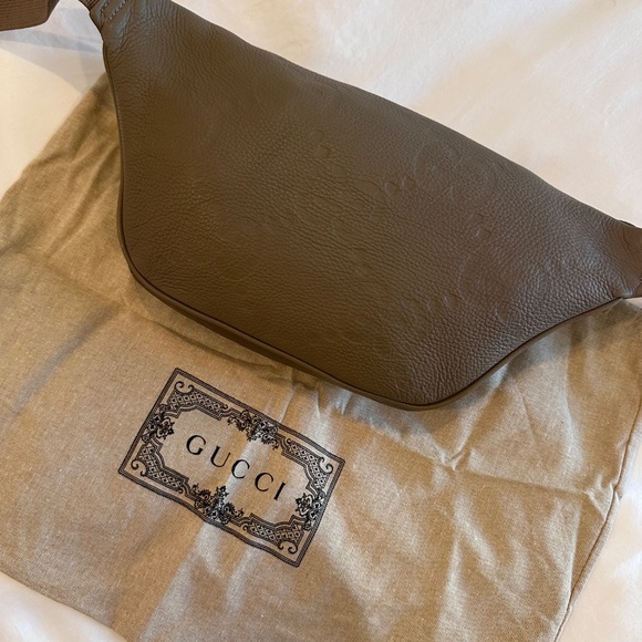 GUCCI - Picture 3 of 12